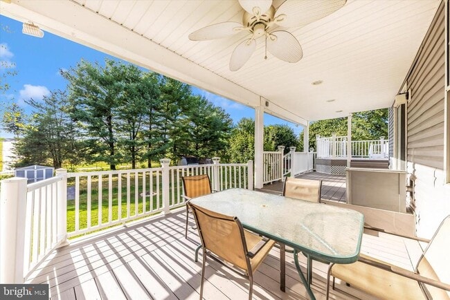 Building Photo - 105 Ridge Ave