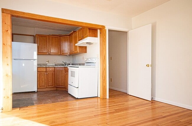 Building Photo - 29 William St