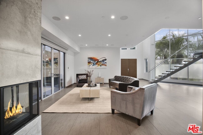 Building Photo - 6379 Colgate Ave