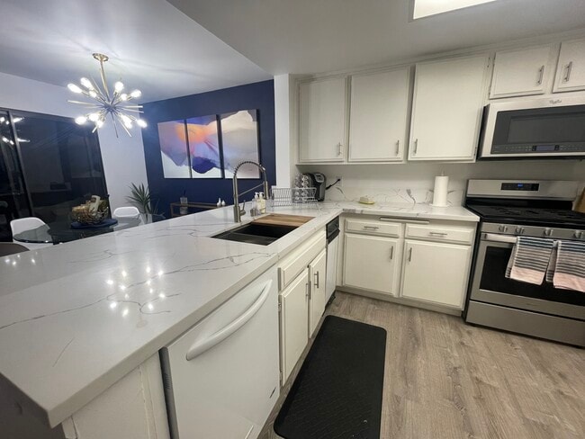 Building Photo - 28647 Vista Madera