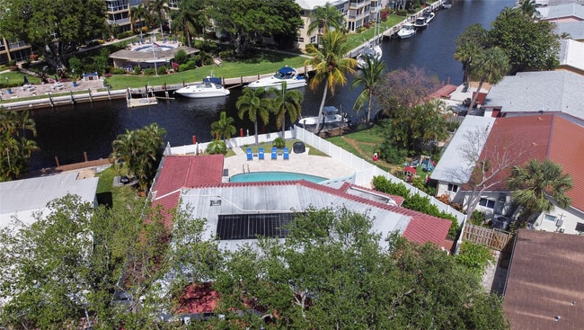 Building Photo - 1240 SW 13th Cir