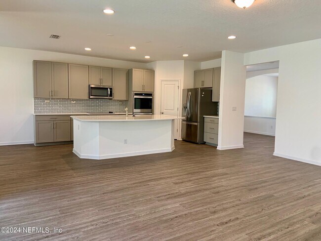 Building Photo - 810 Laurel Valley Dr