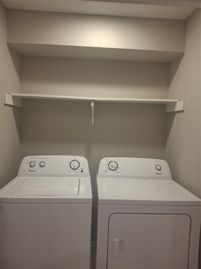 Building Photo - 14911 Wunderlich Dr