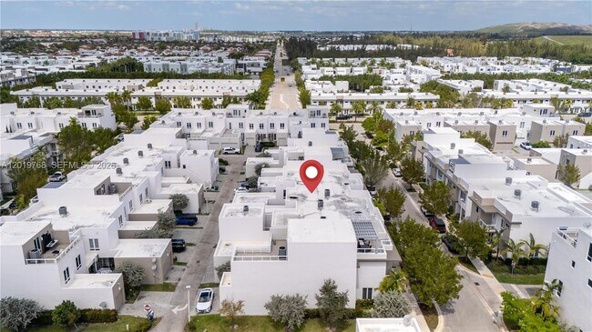 Building Photo - 6440 NW 103rd Psge
