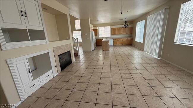 Building Photo - 8101 Yellow Daisy Ave