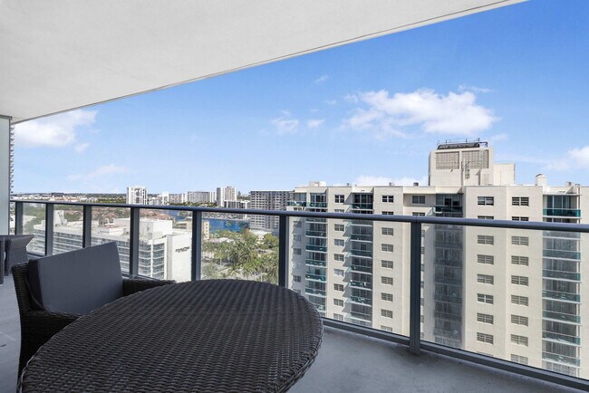 Building Photo - 4111 S Ocean Dr