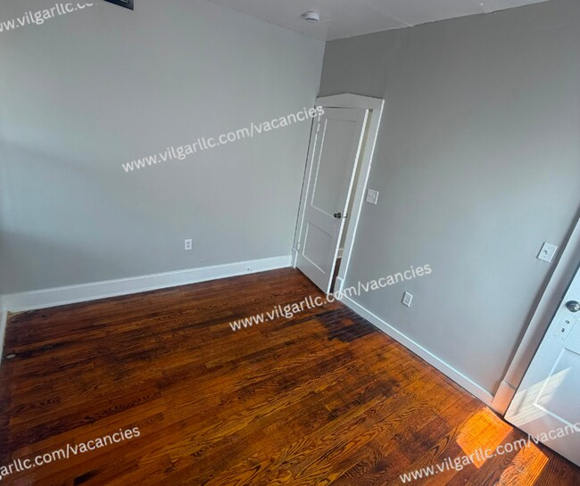 Building Photo - 4002 Alder St