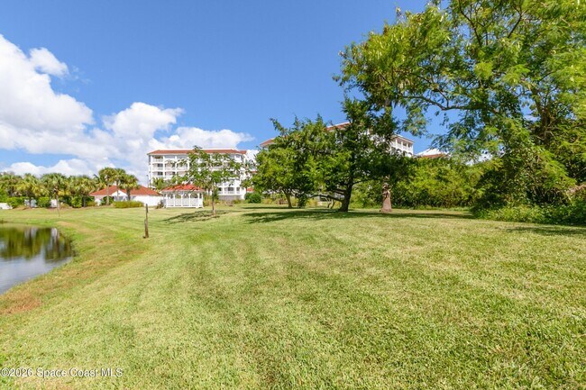 Building Photo - 800 Del Rio Way