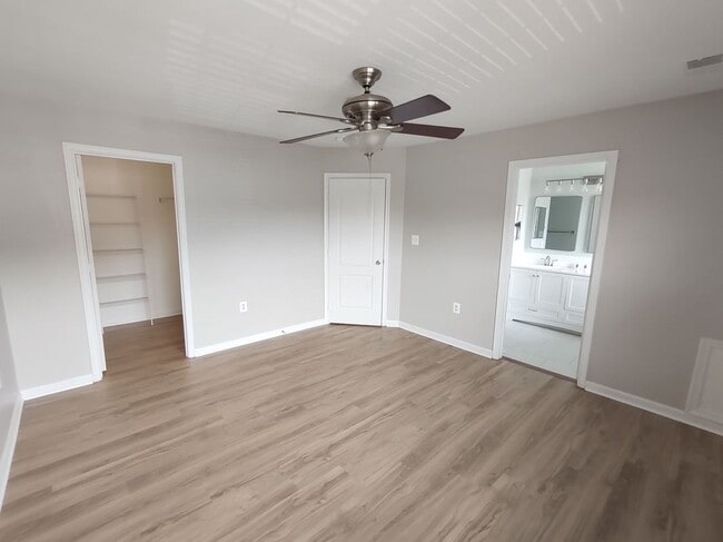 Building Photo - 5317 Seahorse Pl