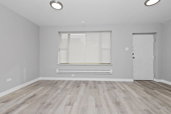 Interior Photo - 8124 S Western Ave. Chicago IL