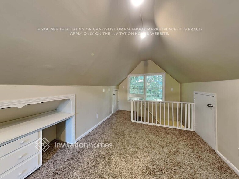 Building Photo - 2729 E Sudbury Ct