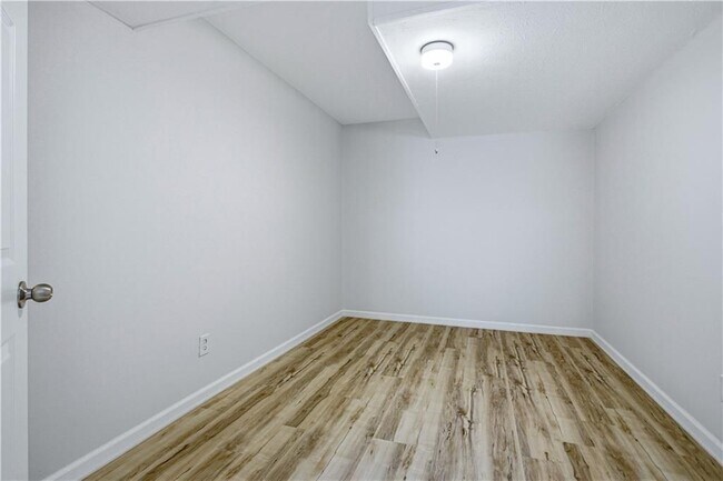 Building Photo - 1600 Sugar Plum Dr SW