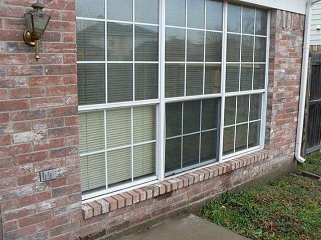 Building Photo - 1317 E Miller Dr