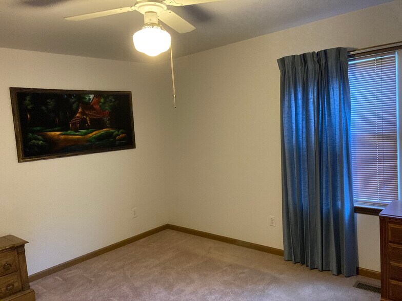 Building Photo - 6125 Green Branch Rd