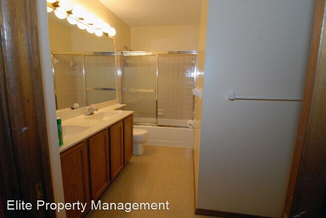 Building Photo - 3 br, 2 bath House - 445 Meramec Way