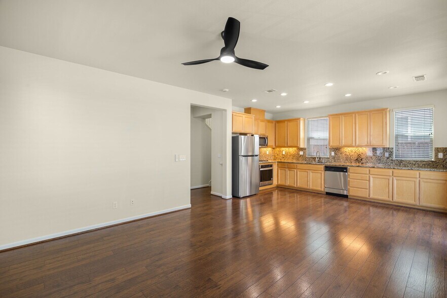 Building Photo - 501 Dolcetto Ct