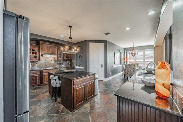 Building Photo - 3909 Aquatic Dr