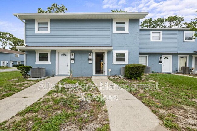 Building Photo - 11359 Bedford Oaks Dr