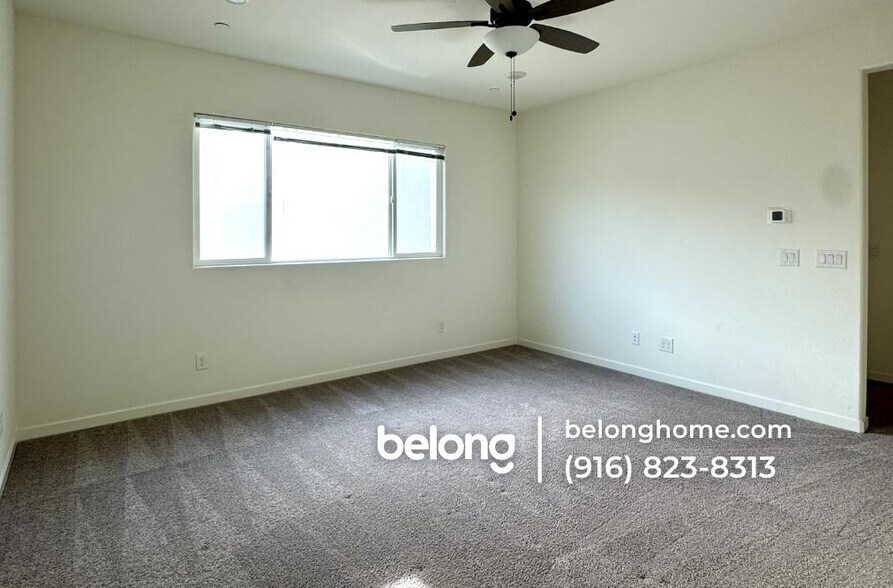 Building Photo - 1648 Chanticleer Ln