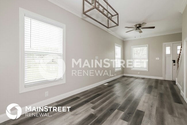 Building Photo - 3121 4th Ave S