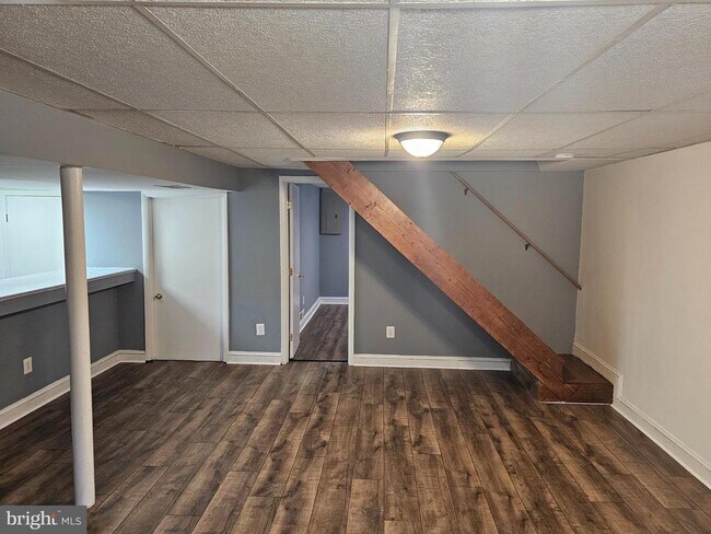 Building Photo - 6422 Pickett St