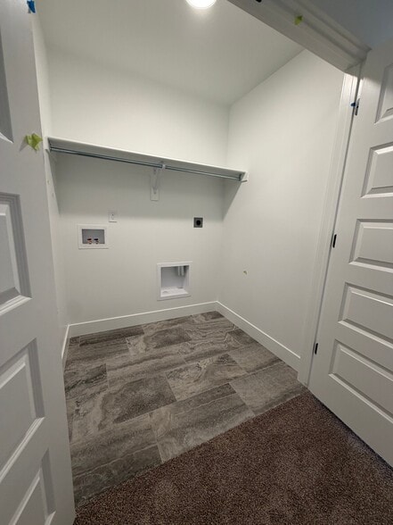 Building Photo - 4391 Templar Dr