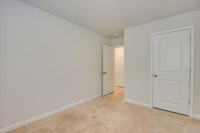 Building Photo - 846 Quaint Parish Cir