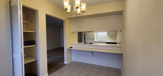 Building Photo - 234 Bristol Ct