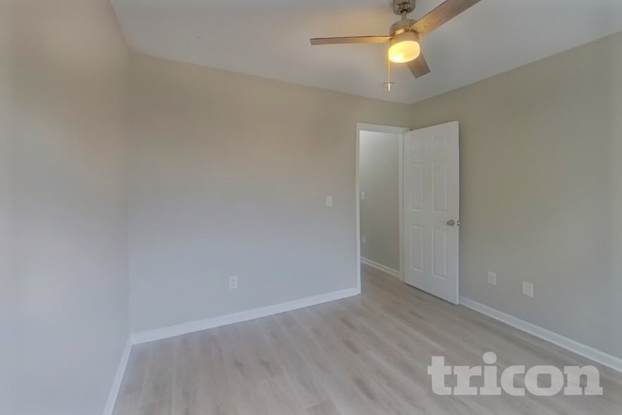 Building Photo - 707 Patriot Ln