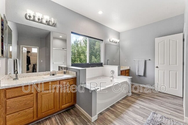 Building Photo - 21805 Mt Elbert Pl