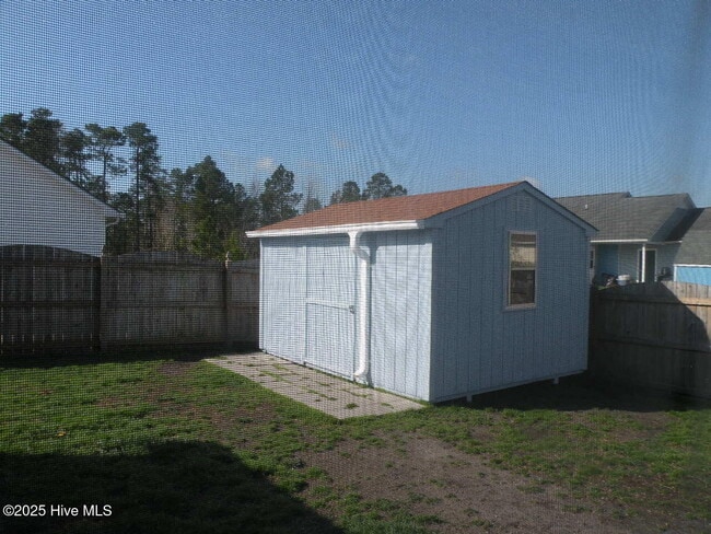 Building Photo - 1005 Locust Ct