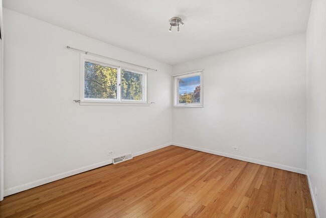 Building Photo - 1037 Heatherfield Ln