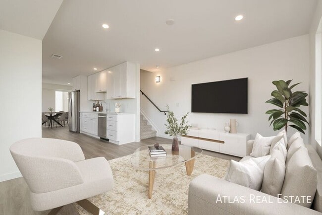 Building Photo - 2620 S Delaware St