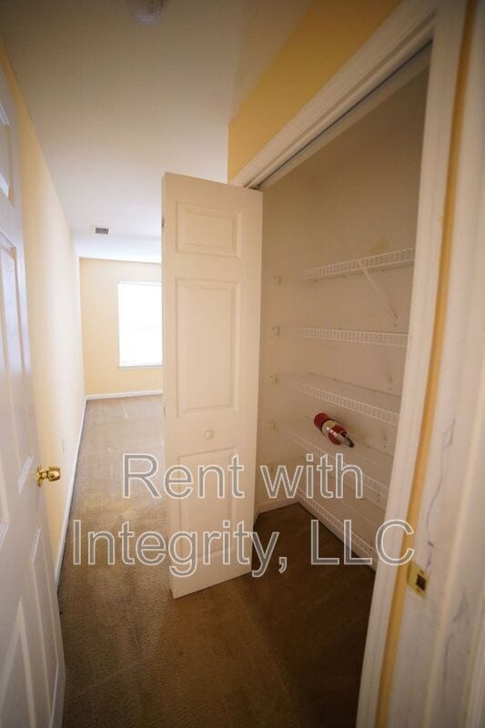 Building Photo - 2738 W Tharpe St