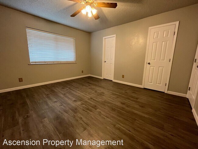 Building Photo - 3 br, 1.5 bath House - 1910 E 61st Pl N