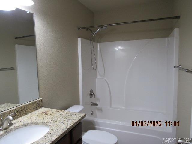 Building Photo - 2755 Gladstone Dr