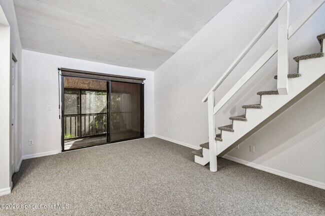 Building Photo - 3687 Royal Oak Dr
