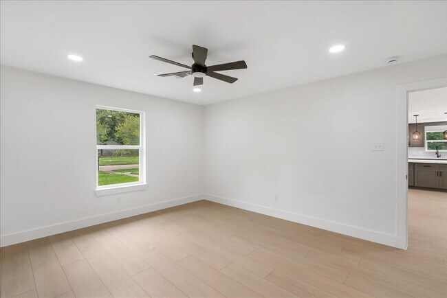 Building Photo - 3234 Cherry Springs Dr
