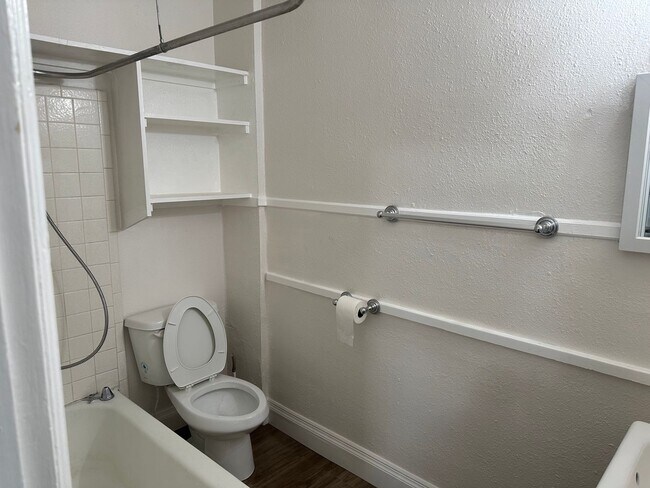 Building Photo - University Housing SLC LLC - 327