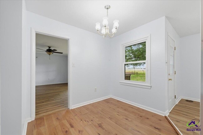 Building Photo - 202 Self St