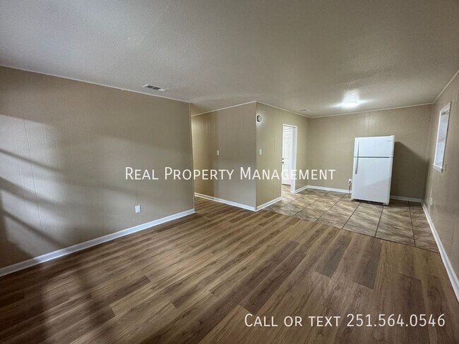 Building Photo - 6559 Athey Ct