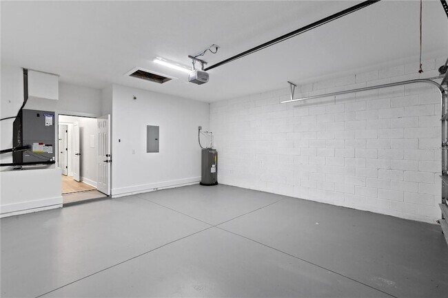 Building Photo - 12444 SW 76th Ln