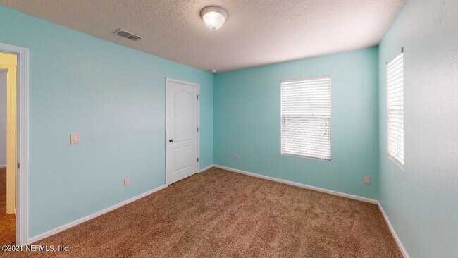 Building Photo - 65061 Lagoon Forest Dr