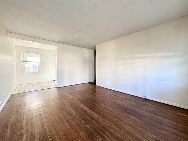 Building Photo - 1 Bedroom 1 Bath Close to N. Mississippi and Alberta.