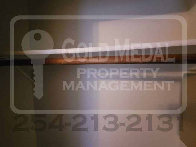 Building Photo - 2808 Lucille Dr