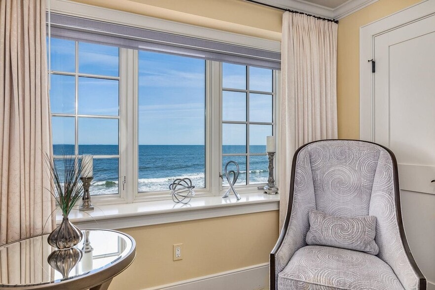 Building Photo - 1138 Ocean
