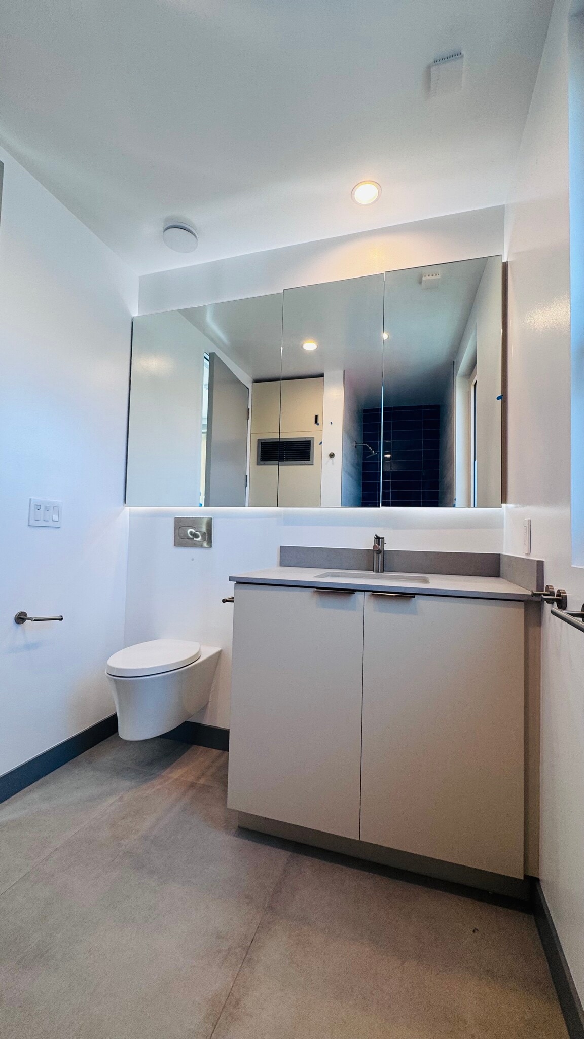 Building Photo - 12527 Wagner St