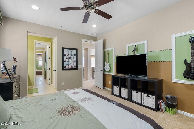 Building Photo - 3615 E Cassia Ln