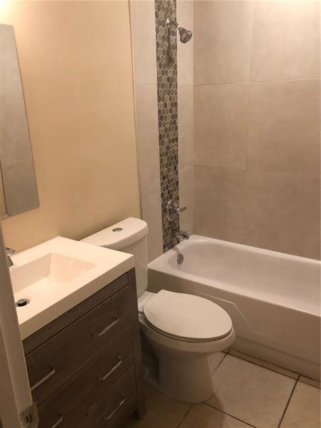 Building Photo - 3200 NE 13th Ave