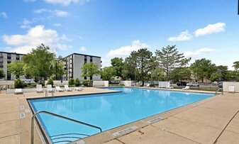 Building Photo - 9098 W Terrace Dr